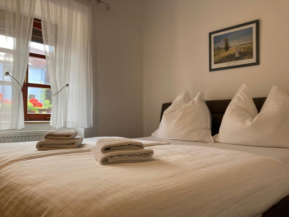 Guesthouse Mikulas Mikulov - Free Parking In The City Center Dış mekan fotoğraf