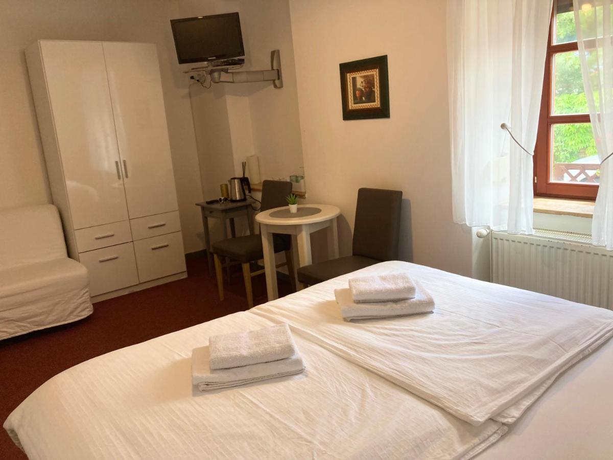 Guesthouse Mikulas Mikulov - Free Parking In The City Center Dış mekan fotoğraf