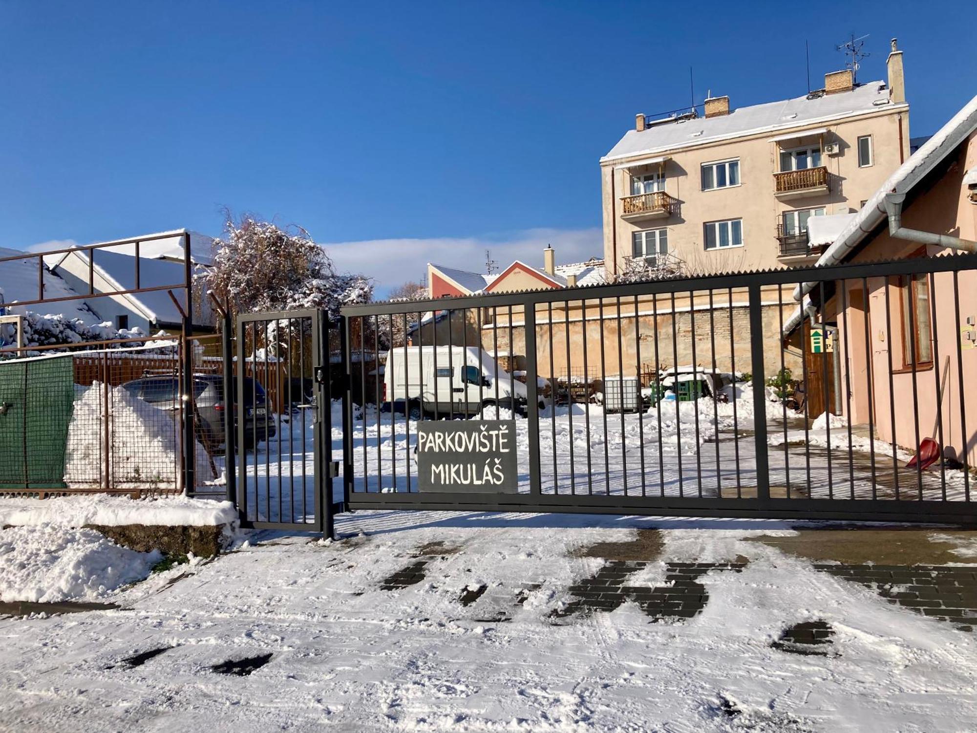 Guesthouse Mikulas Mikulov - Free Parking In The City Center Dış mekan fotoğraf