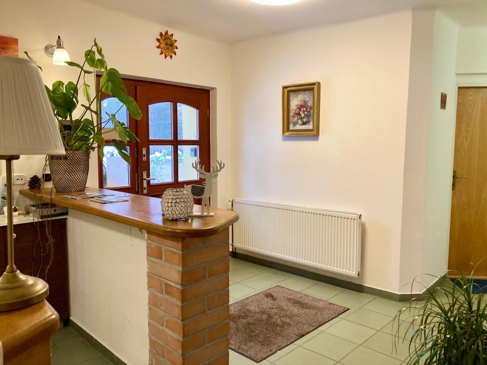 Guesthouse Mikulas Mikulov - Free Parking In The City Center Dış mekan fotoğraf