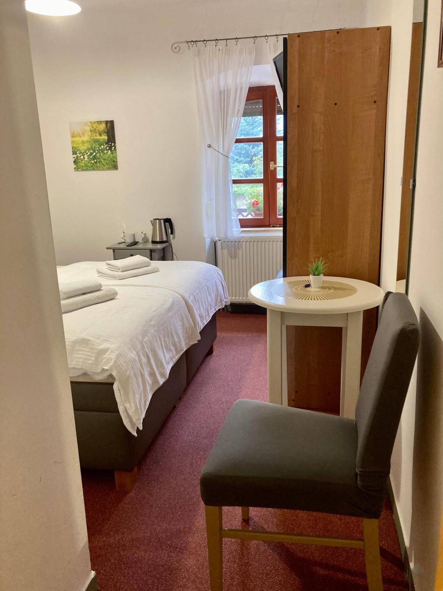 Guesthouse Mikulas Mikulov - Free Parking In The City Center Dış mekan fotoğraf
