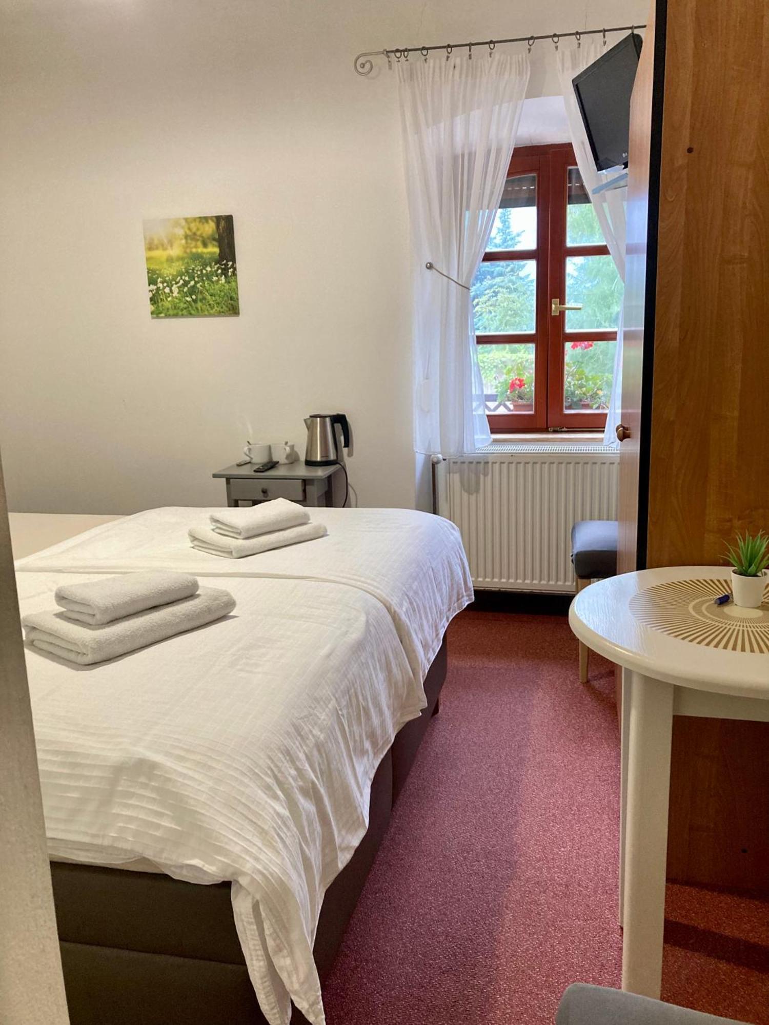 Guesthouse Mikulas Mikulov - Free Parking In The City Center Dış mekan fotoğraf