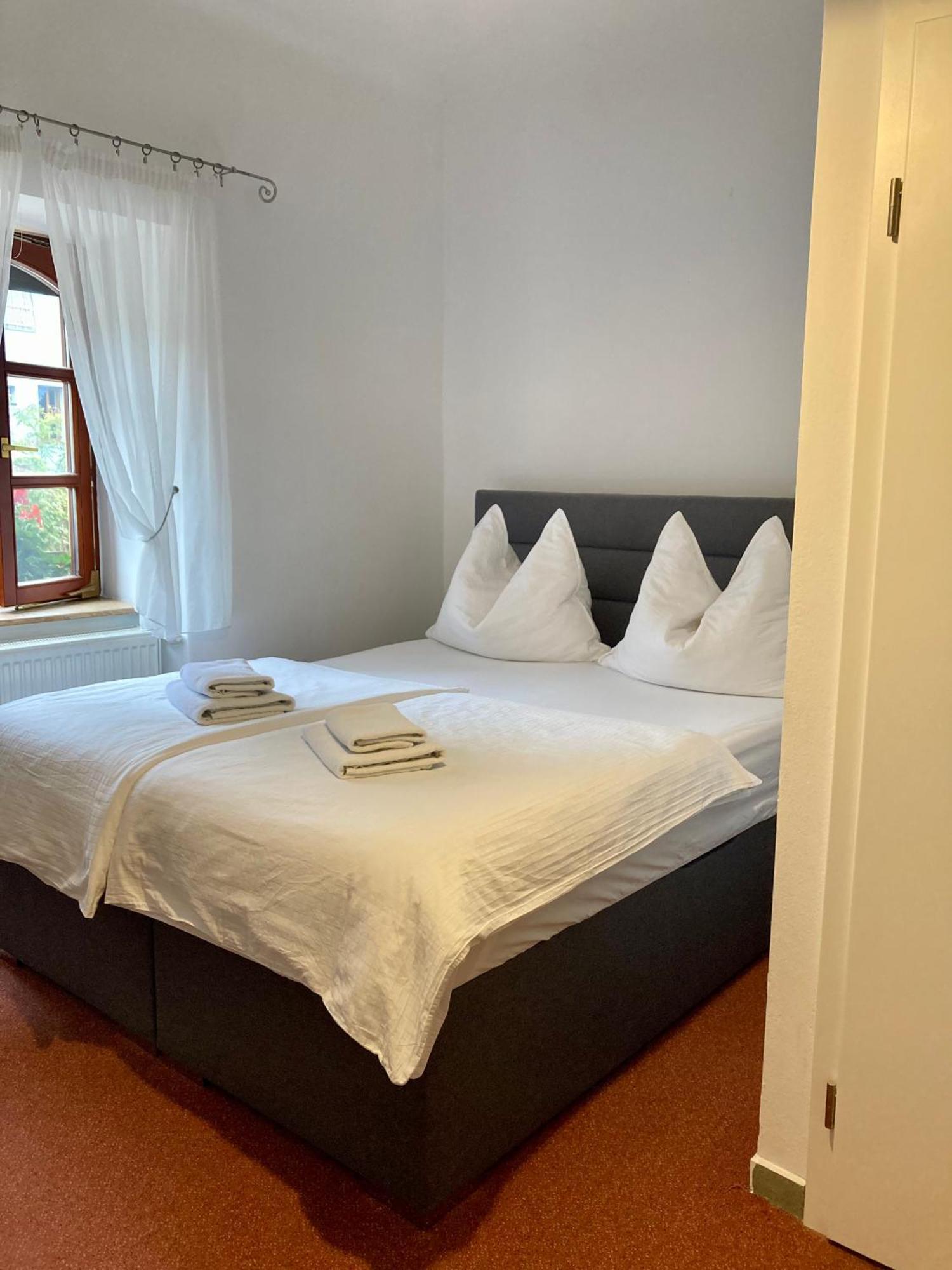 Guesthouse Mikulas Mikulov - Free Parking In The City Center Dış mekan fotoğraf